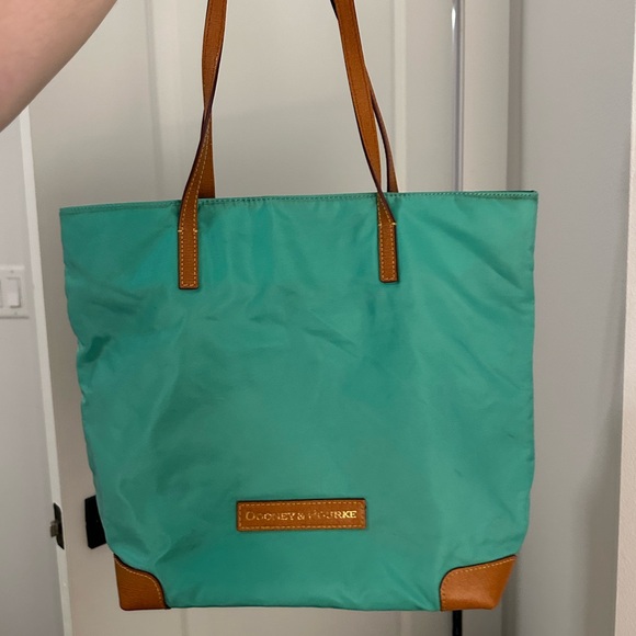 Dooney & Bourke Handbags - ✨ VINTAGE ✨ Dooney & Bourke Kelly Green Canvas Tote Bag